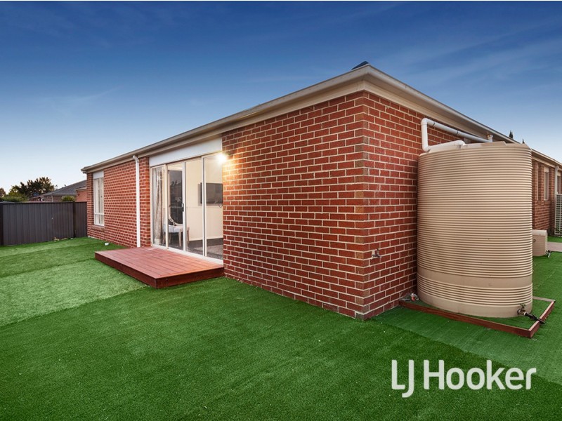 14 Drysdale Crescent, Point Cook VIC 3030