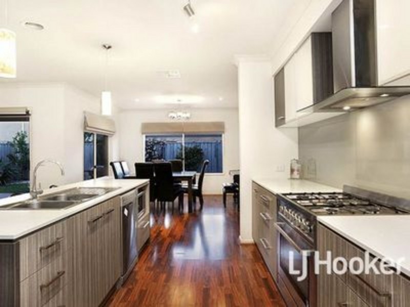 19 Boathaven Road, Point Cook VIC 3030