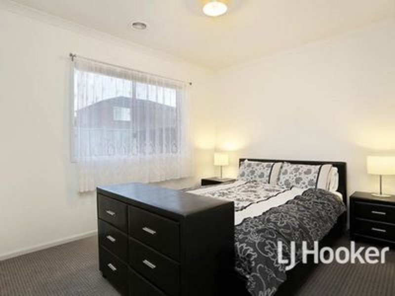 19 Boathaven Road, Point Cook VIC 3030