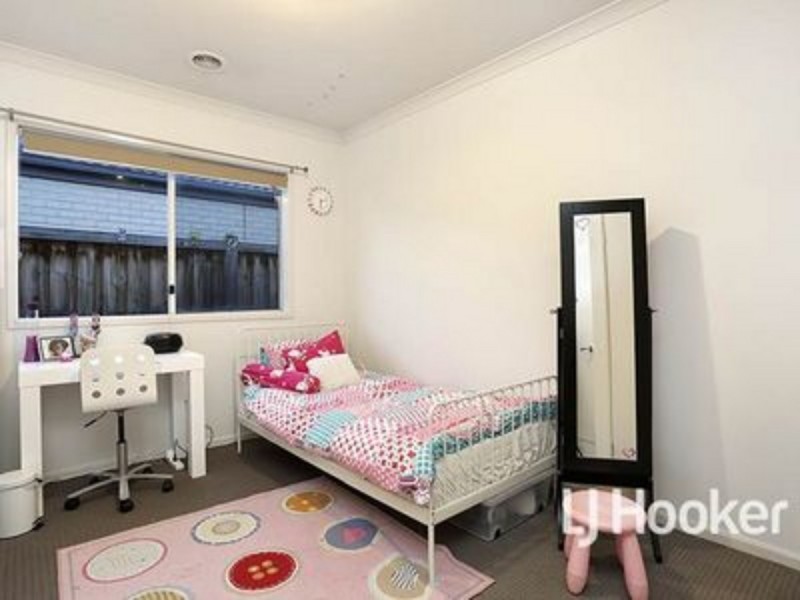 19 Boathaven Road, Point Cook VIC 3030