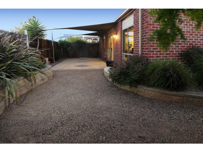 12 Hanna Street, Point Cook VIC 3030