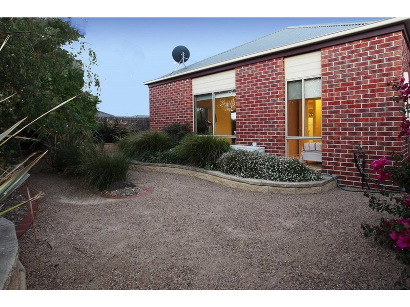 12 Hanna Street, Point Cook VIC 3030