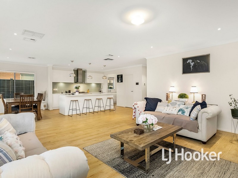 34 Coastwatch Road, Point Cook VIC 3030