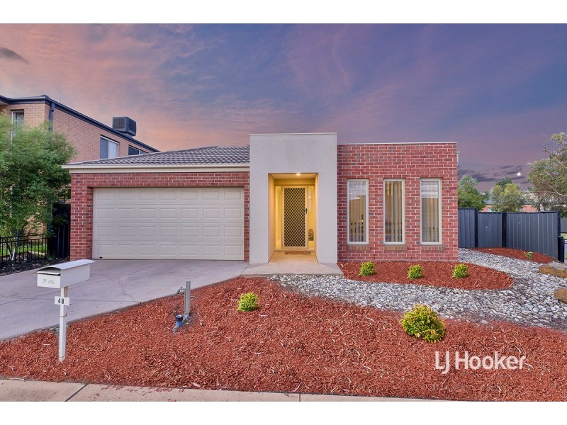 48 Breasley Parkway, Point Cook VIC 3030