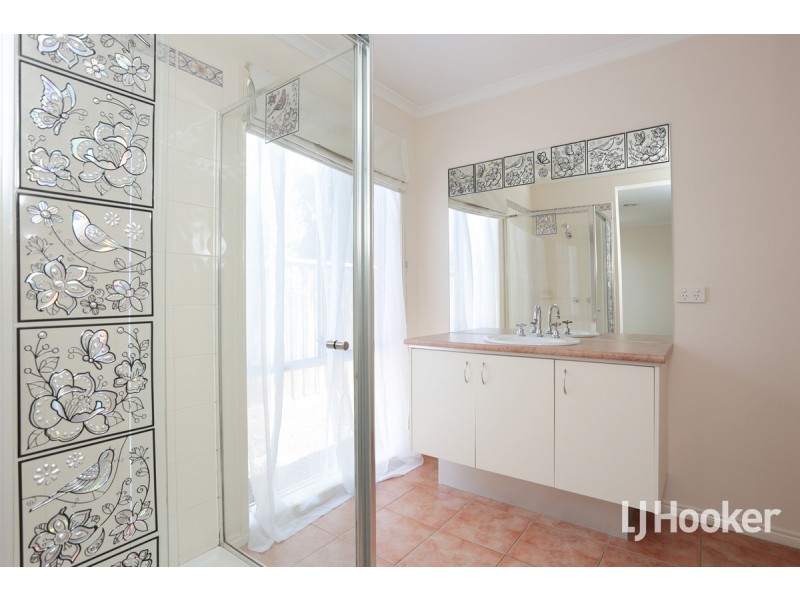3 La Coruna Gardens, Point Cook VIC 3030
