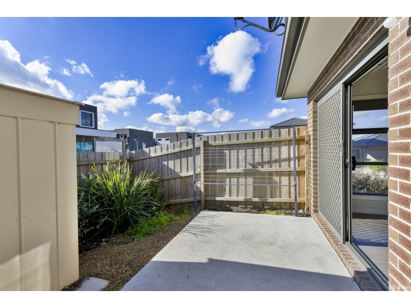 2 Tooten Road, Wollert VIC 3750