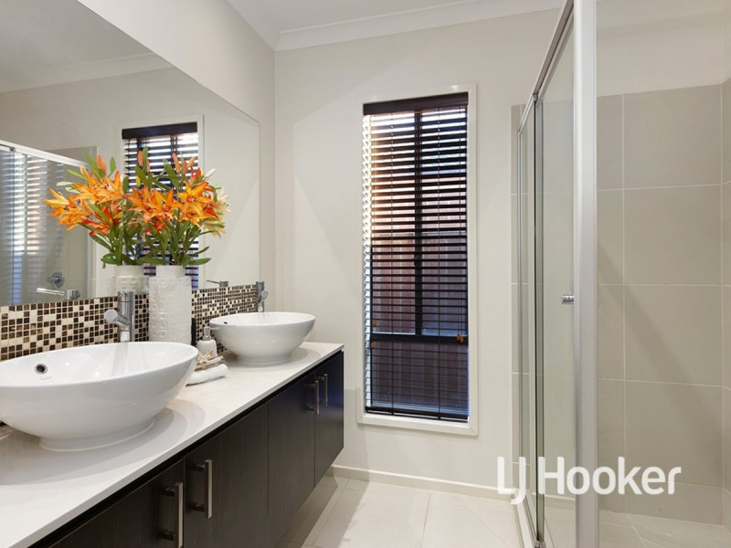 67 Regal Road, Point Cook VIC 3030