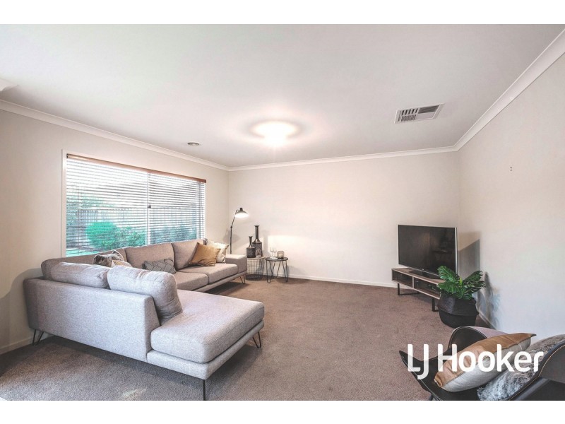 31 Yuruga Boulevard, Point Cook VIC 3030