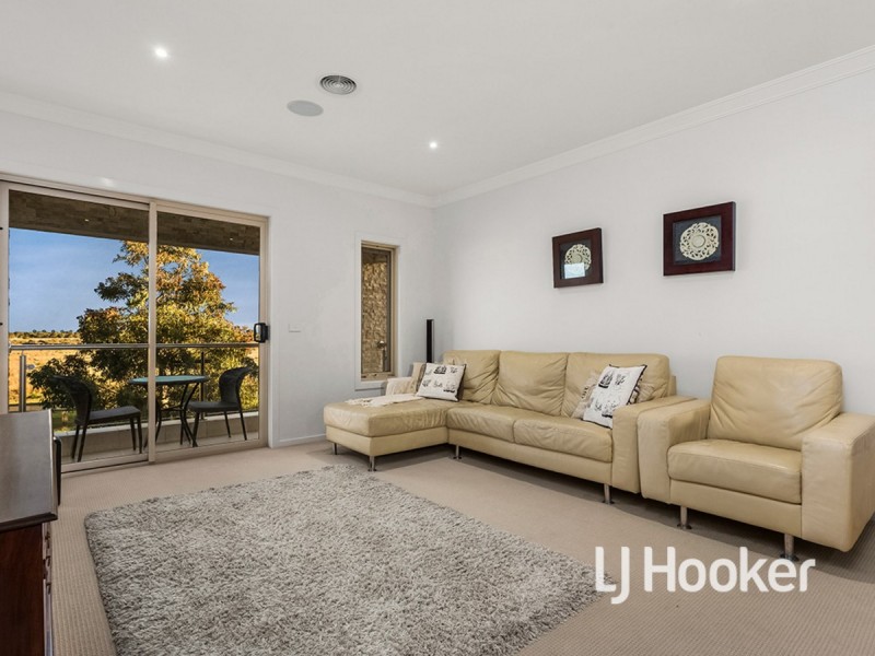 7 Seagull Grove, Point Cook VIC 3030