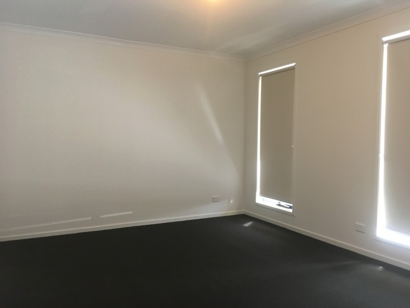 17 Hanworth Avenue, Williams Landing VIC 3027