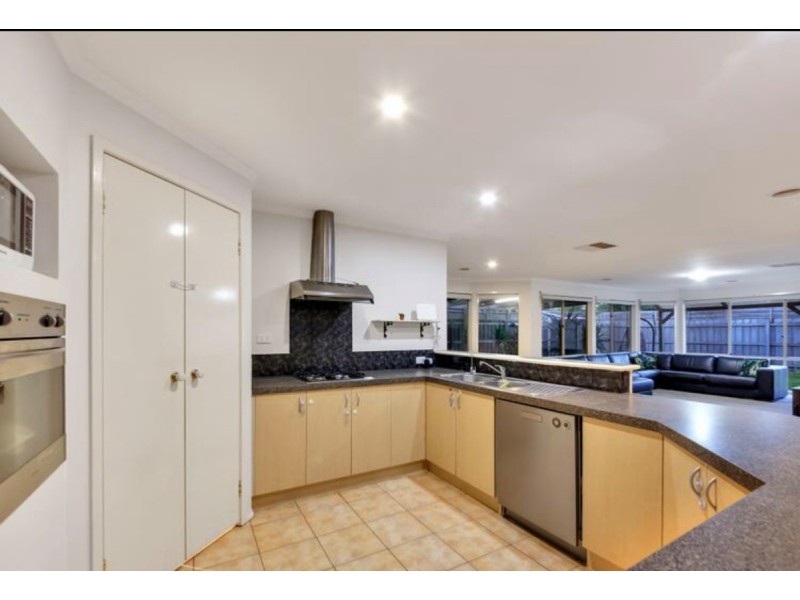 22 Castleton Avenue, Tarneit VIC 3029