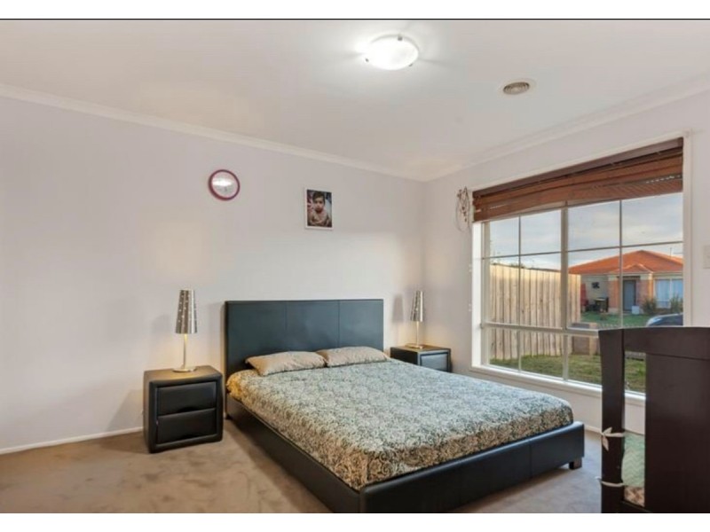 22 Castleton Avenue, Tarneit VIC 3029