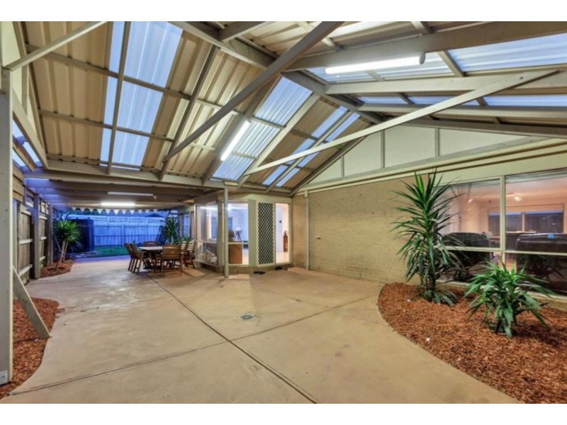 22 Castleton Avenue, Tarneit VIC 3029
