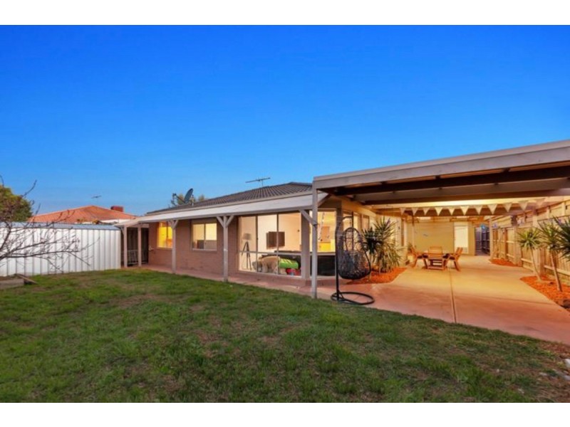 22 Castleton Avenue, Tarneit VIC 3029