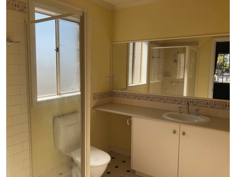 6 Ronaldsay Place, Point Cook VIC 3030