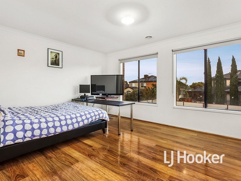 37 Edgewater Circuit, Cairnlea VIC 3023