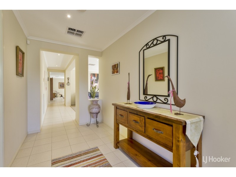 4 Citronella Circuit, Point Cook VIC 3030