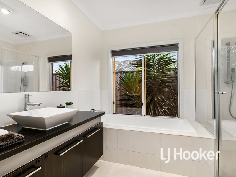 13 Cabernet Street, Point Cook VIC 3030