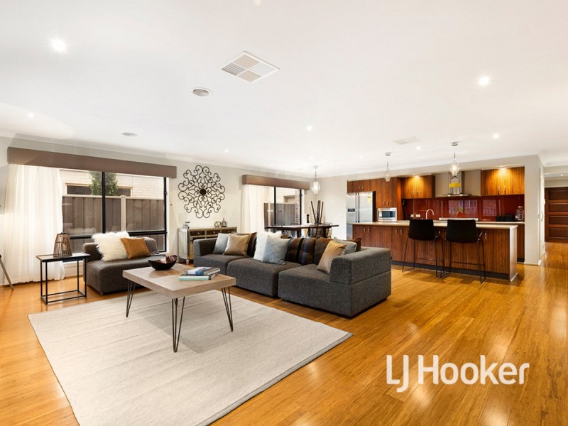 27 Tamar Avenue, Point Cook VIC 3030