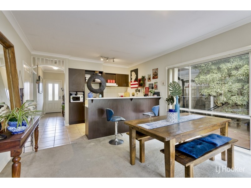 17 Inverloch Drive, Point Cook VIC 3030