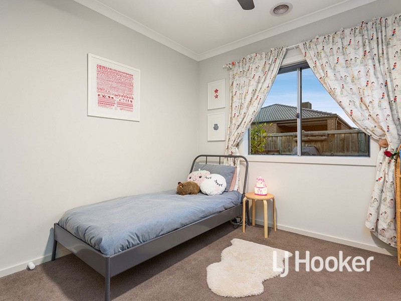 14 Seacoast Street, Point Cook VIC 3030