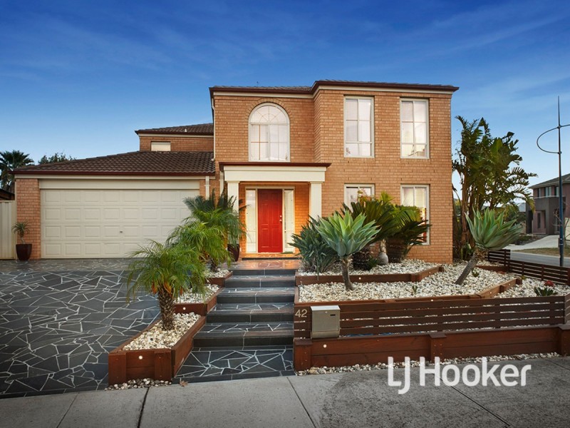 42 Lennon Boulevard, Point Cook VIC 3030