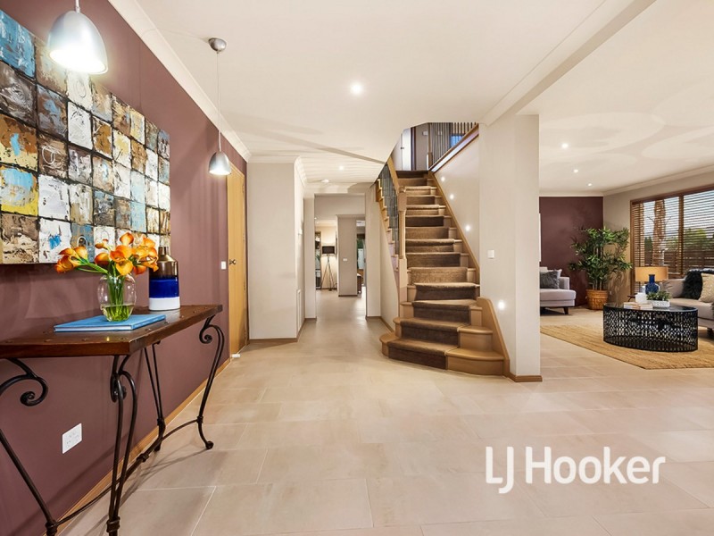 42 Lennon Boulevard, Point Cook VIC 3030