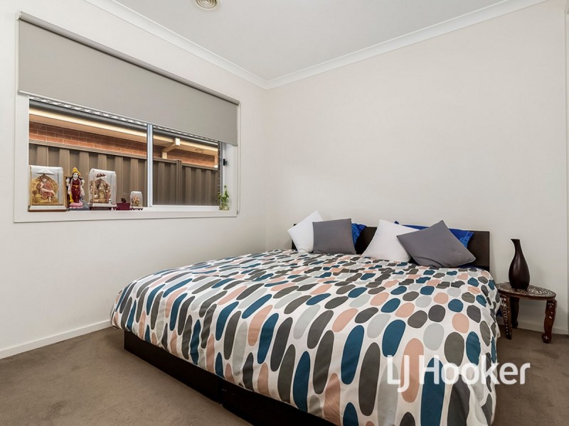 8 Grenache Street, Point Cook VIC 3030