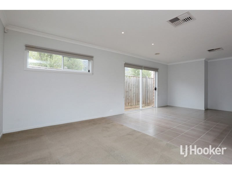 54 Prudence Parade, Point Cook VIC 3030