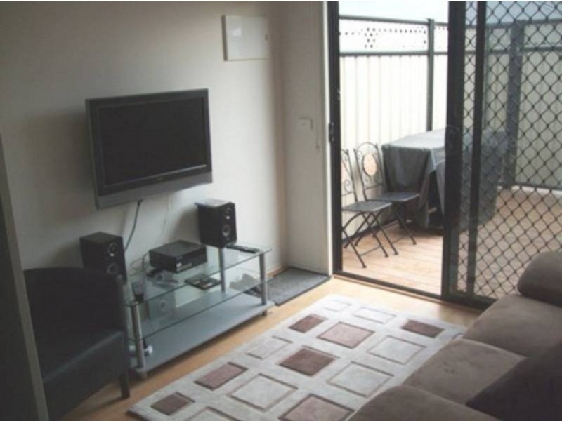 8/2-6 Kelly Street, Werribee VIC 3030