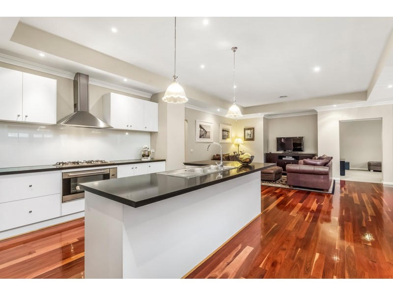 6 Tennant Street, Point Cook VIC 3030