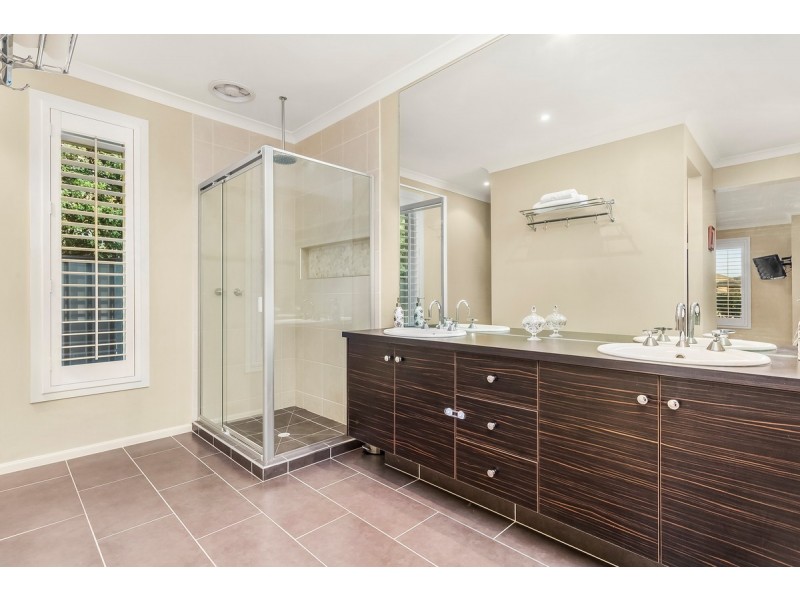 6 Tennant Street, Point Cook VIC 3030