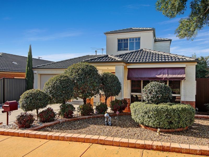 8 Dunstan Road, Point Cook VIC 3030