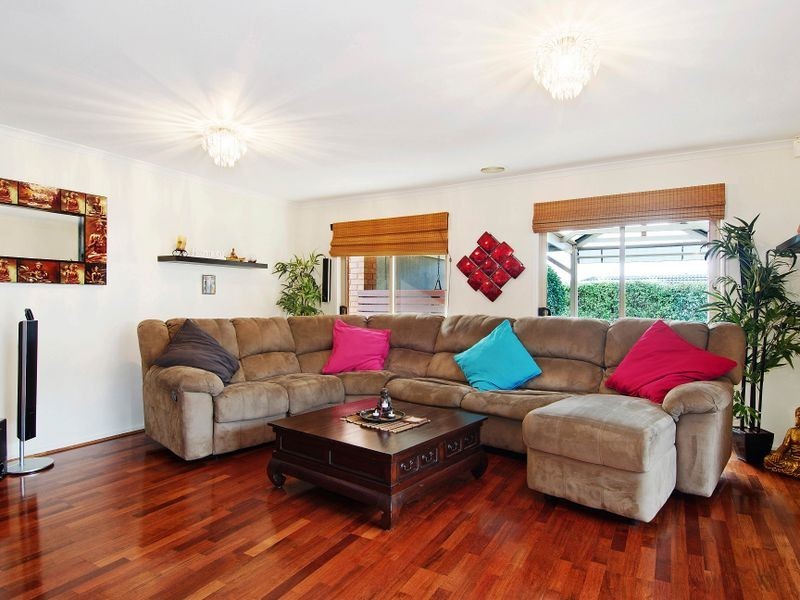 8 Dunstan Road, Point Cook VIC 3030