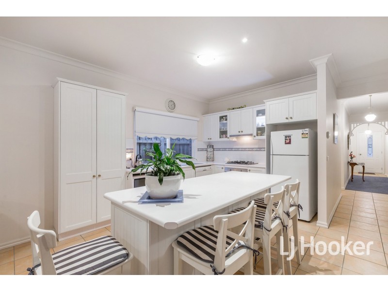 14 Beacon Avenue, Point Cook VIC 3030