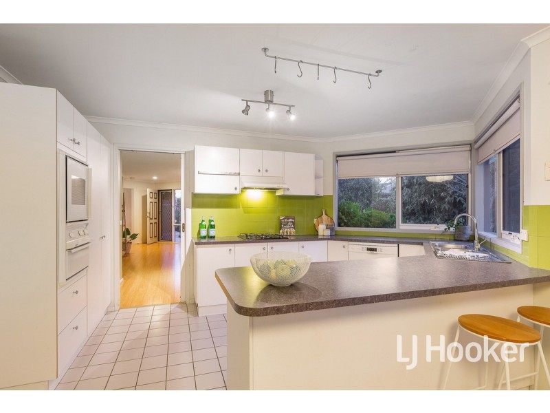 5 Tintern Court, Seabrook VIC 3028