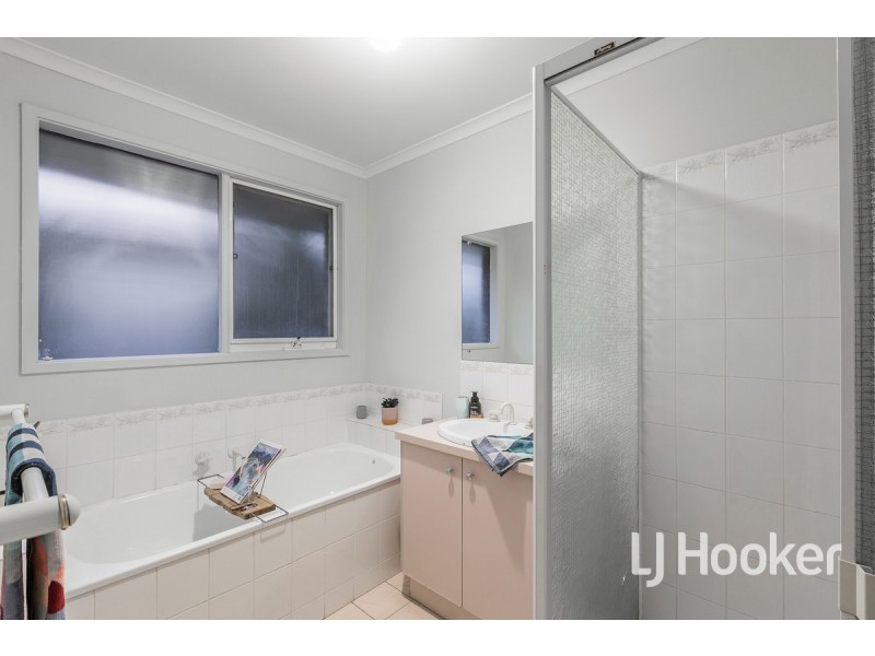 5 Tintern Court, Seabrook VIC 3028