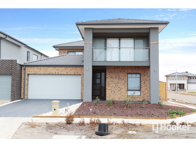 45 Beachside Crescent, Point Cook VIC 3030