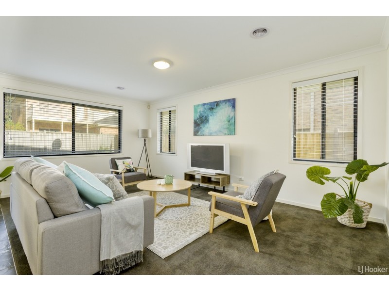 152 Sanctuary Lakes South Boulevard, Sanctuary Lakes VIC 3030