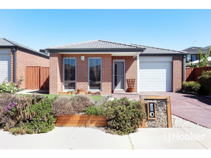 4 Farmers Way, Point Cook VIC 3030