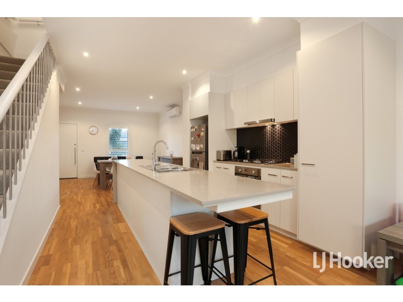 121 Campaspe Way, Point Cook VIC 3030