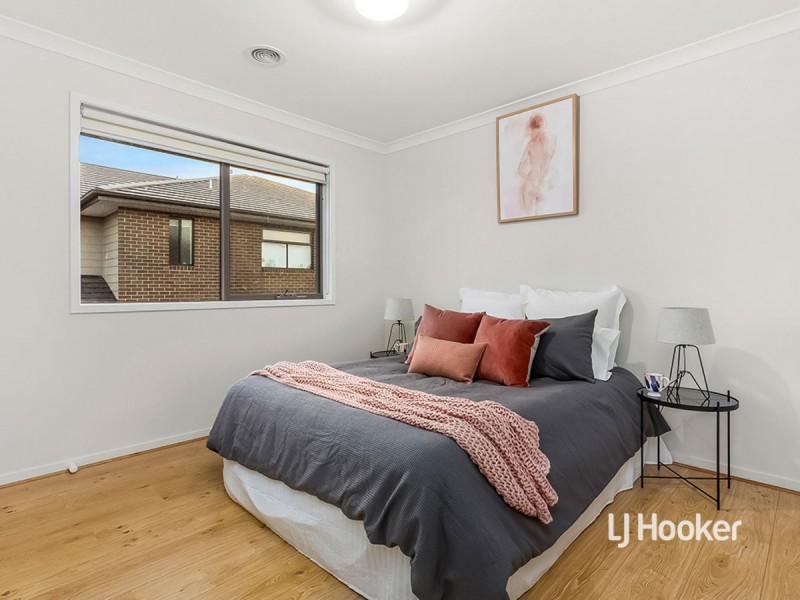 7 Malmaison Crescent, Truganina VIC 3029