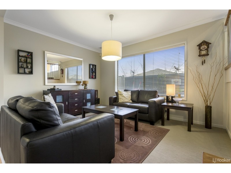 14 Pier Way, Point Cook VIC 3030