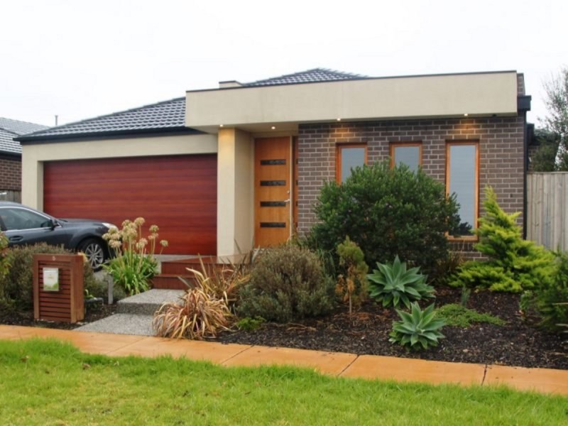 5 Black Court, Williams Landing VIC 3027