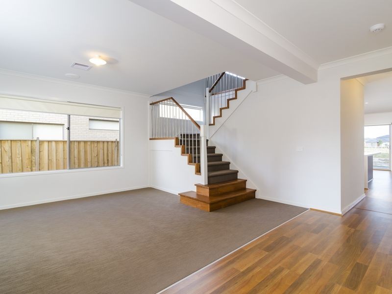 18 Outrigger Court Sanctuary Lake, Point Cook VIC 3030