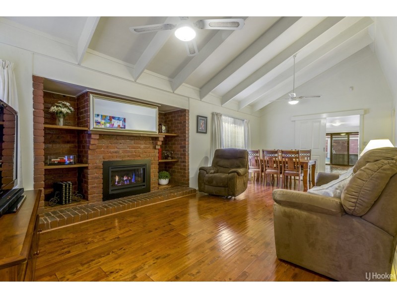 30 Central Avenue, Altona Meadows VIC 3028