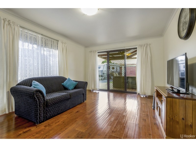 30 Central Avenue, Altona Meadows VIC 3028