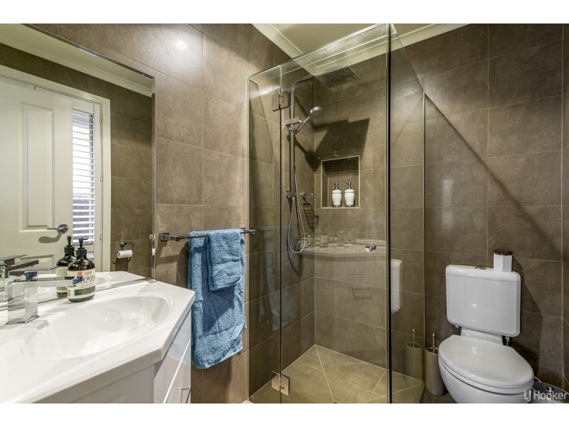 30 Central Avenue, Altona Meadows VIC 3028