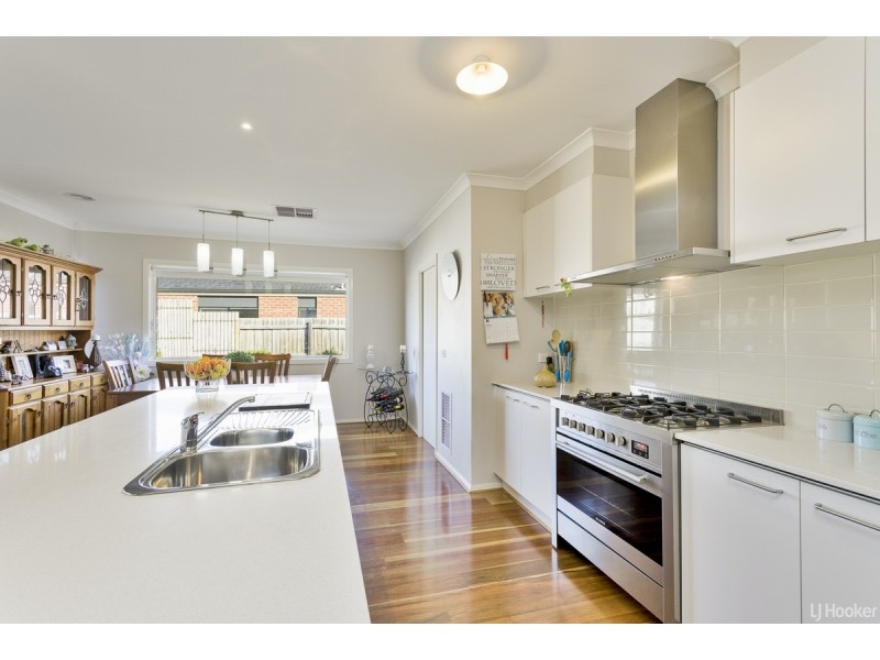 415 Boardwalk Boulevard, Point Cook VIC 3030