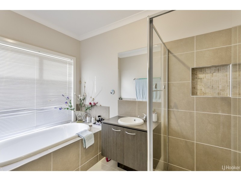 415 Boardwalk Boulevard, Point Cook VIC 3030